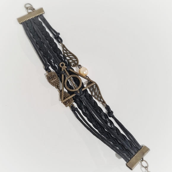 Edgy Jewellery Bundle - Necklaces  Earrings Bracelets - All Excellent Condition - Picture 4 of 11